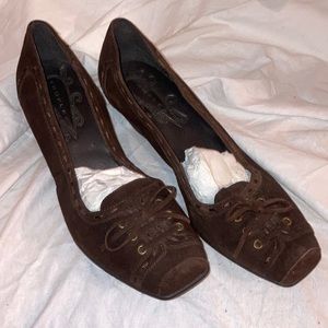 TruFlex brown suede tie on top heels sz 7.5